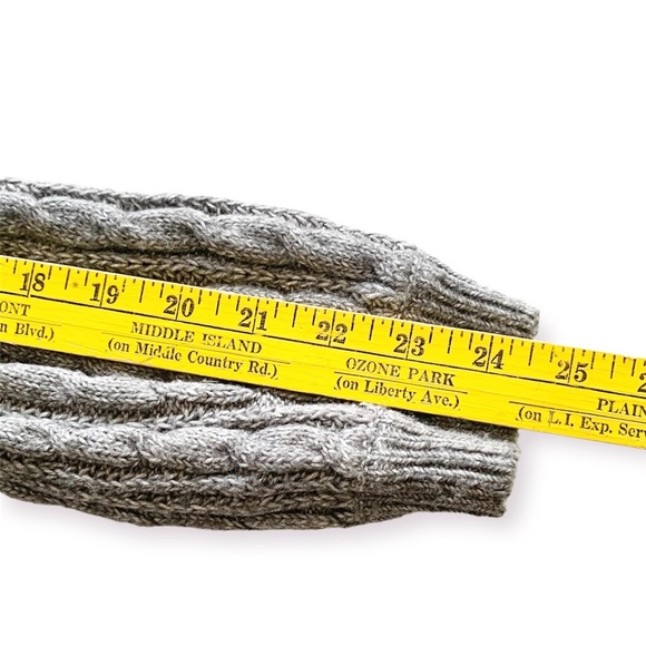 🌸Abercrombie and Fitch🌸 long sleeve gray sweater size small - Picture 10 of 10